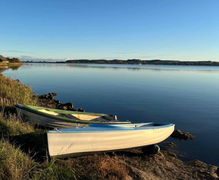 Bodden mit Booten